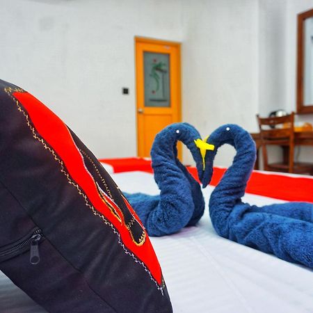 Sashini Homestay Сигирия Екстериор снимка